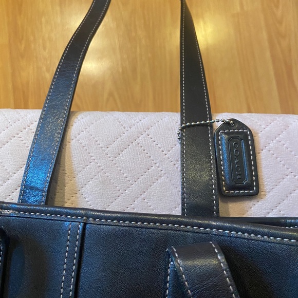 Coach cowhide dark brown purse - no. D13-7776 - Picture 6 of 12